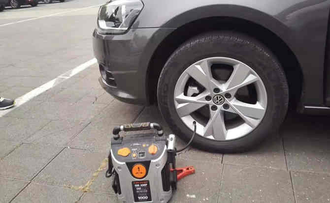 桐乡汽车搭电案例